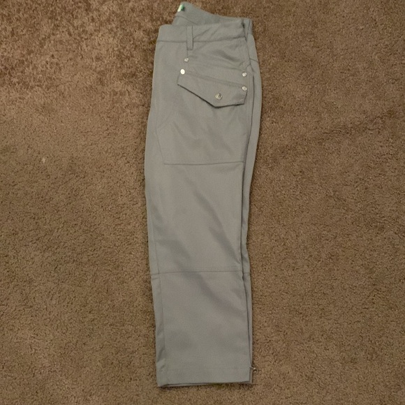XDS Cropped or Capris Cargo style pants Sz 6 Athletic 5 front pockets zipper leg - Picture 4 of 9